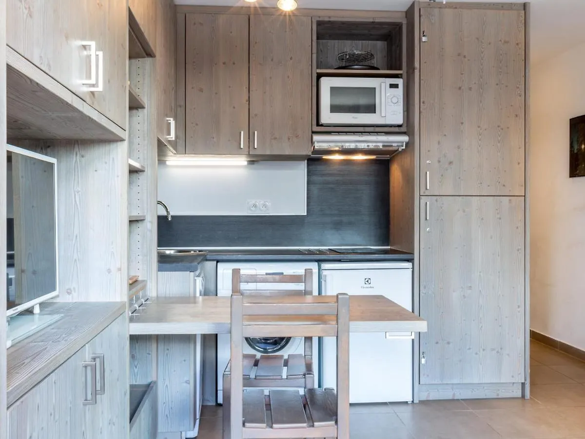 Apartment Superbe Studio Renove Avec Balcon, Au Pied Des Pistes, En Plein Coeur De Val-D'Isere - Fr-1-694-299